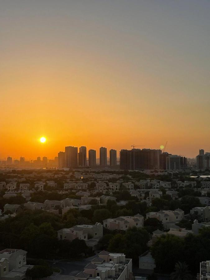 Great View, Dubai Sportcity, Parking Included, Nice Apartments Exterior photo