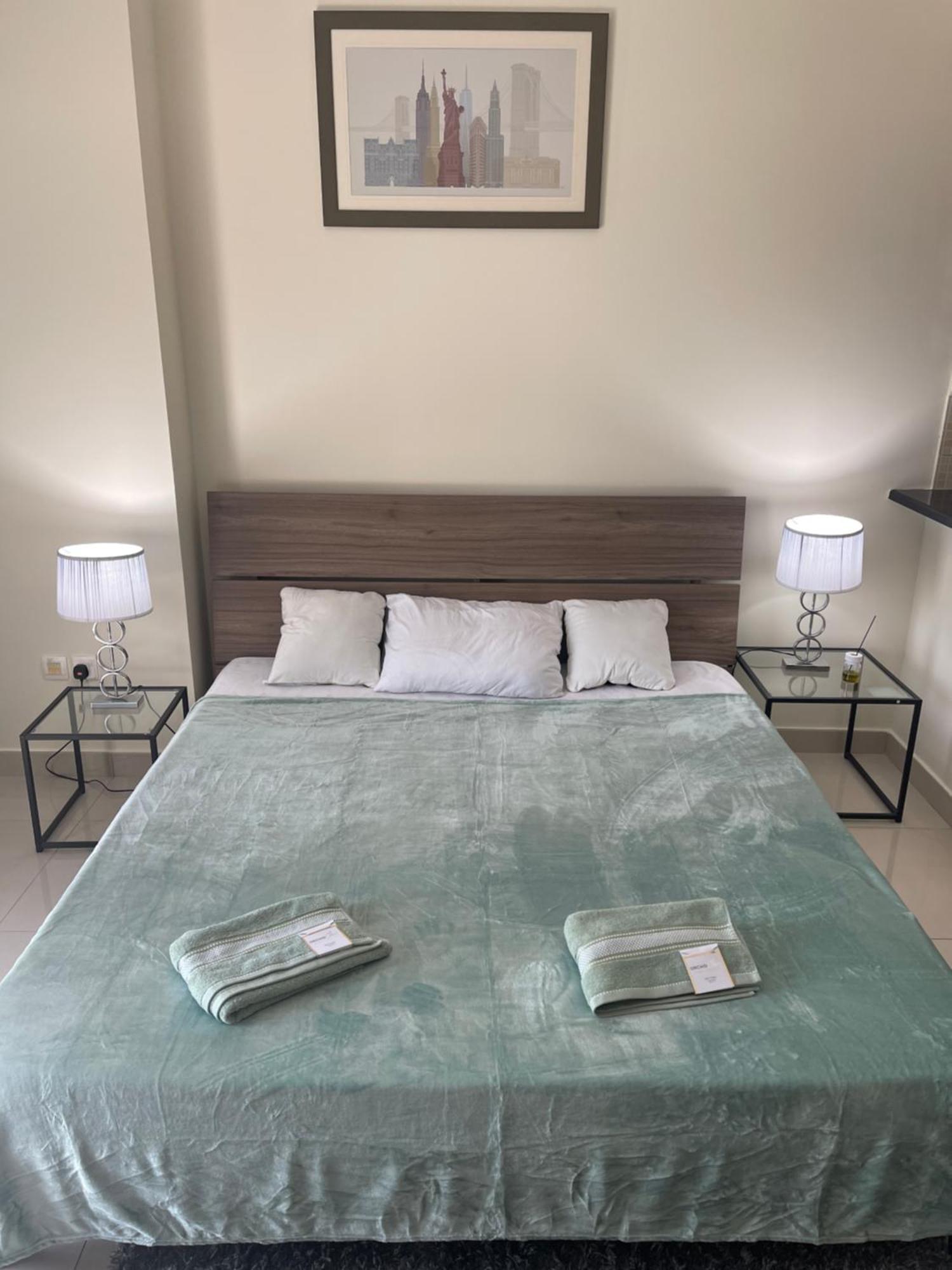 Great View, Dubai Sportcity, Parking Included, Nice Apartments Exterior photo